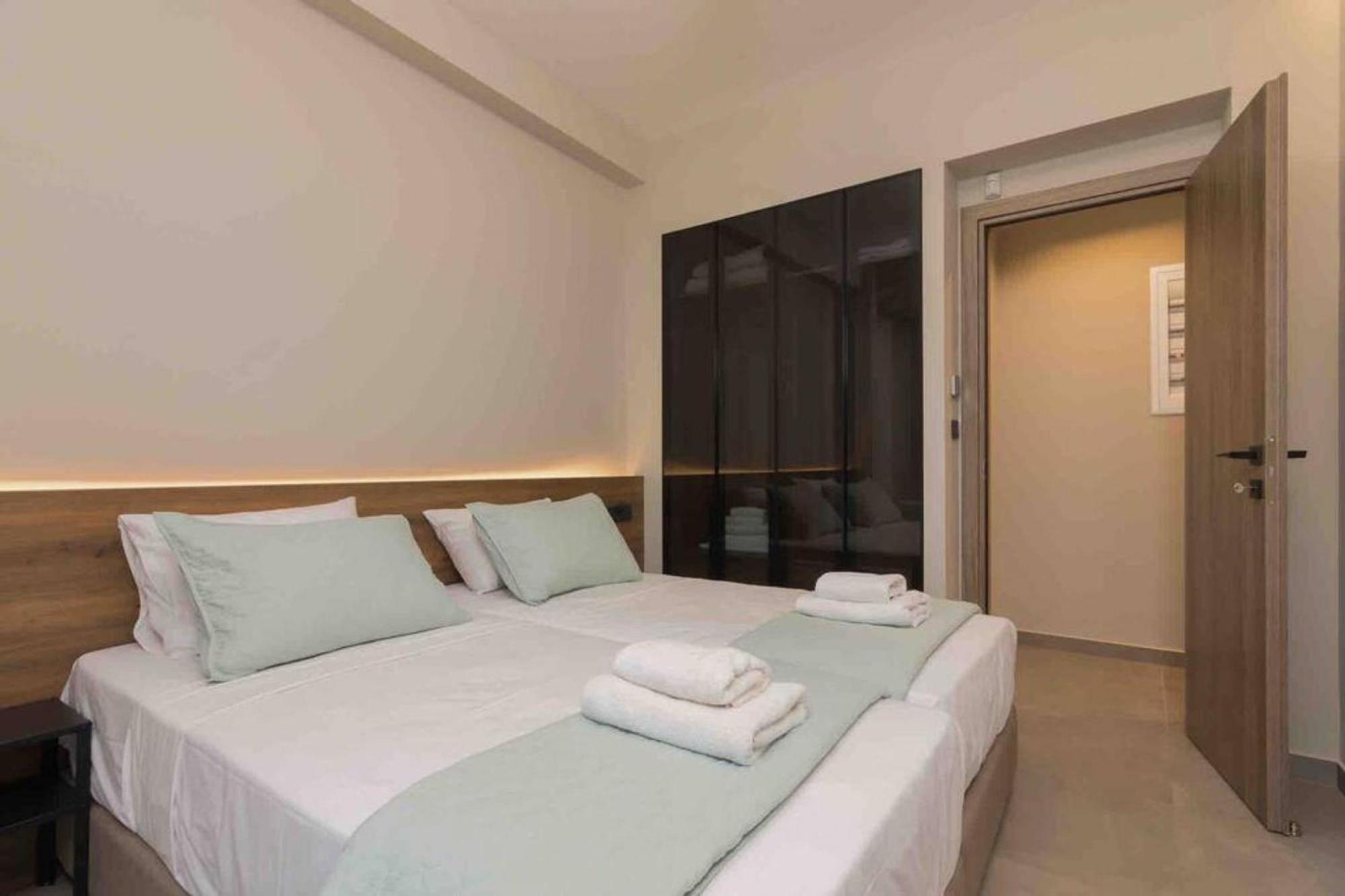 Ferienwohnung Blue Pearl At Glufada Sea Side Athen Exterior foto